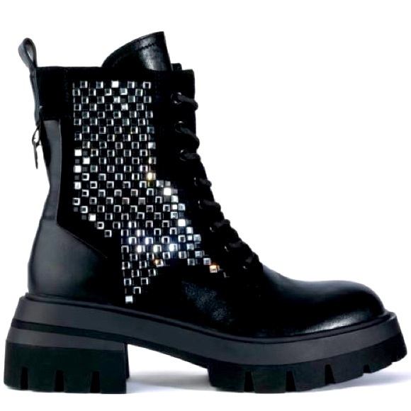 Azalea Wang Black Leather Rhinestone Embellished  Lace Up Combat Boots - Picture 1 of 3